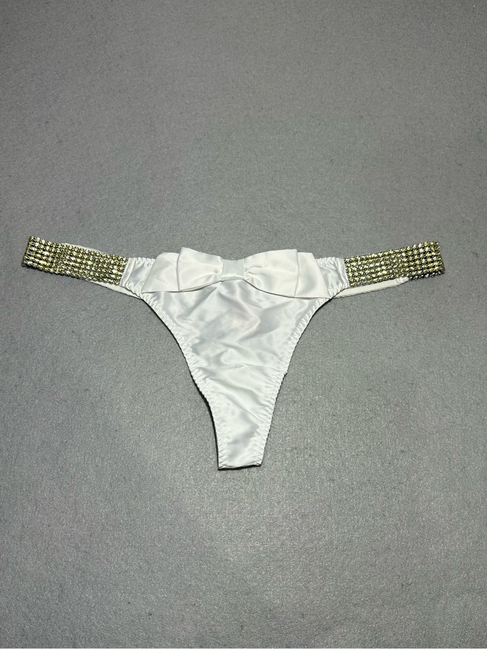 vintage Victoria's Secret satin bow low-rise thong panty
